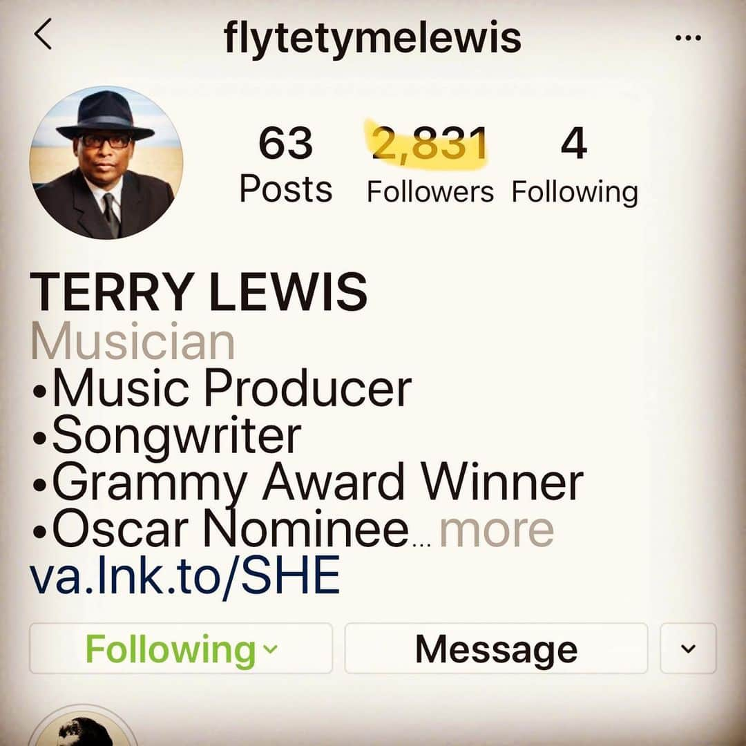 ジミー・ジャムさんのインスタグラム写真 - (ジミー・ジャムInstagram)「50k! 👏🏾 I’m old and I obviously didn’t grow up in the social media era so I never really pay attention to the number of followers I have since I believe in quality over quantity. Meaning I tend to pay more attention to WHO follows me and in my opinion the quality of my followers is equivalent of those with millions in quantity. I appreciate each of you taking time from your busy lives to watch, listen and comment. Thank you 🙏🏾!That being said, I noticed a huge discrepancy in my numbers vs my recently @instagram joined partner Terry Lewis’s numbers. If you’re only following me and not following him you’re only getting half the the story. So do yourself a favor and give my 45+ year best friend and partner Terry a follow. He’s @flytetymelewis or as  @champagnepapi would say you can thank me later 😎 #jimmyjam #terrylewis #jimmyjamandterrylewis #flytetyme #perspective #grammys #soultrainawards #songwritershalloffame #minneapolis #jamandlewis #50k」11月6日 7時13分 - flytetymejam