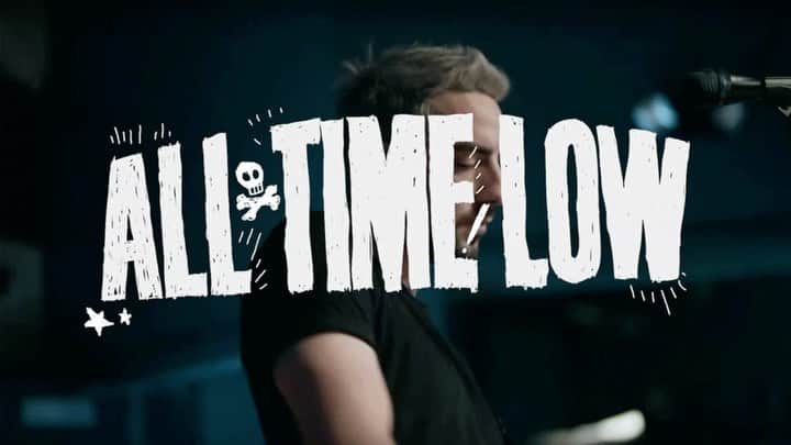リアン・ドーソンのインスタグラム：「Thursday // 5pm ET //」