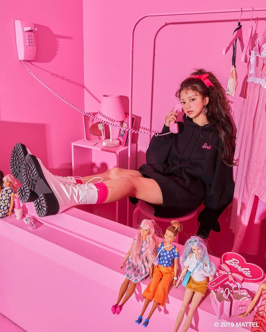 Chuuのインスタグラム：「Chuu X Barbie👭💖#chuuseoul」