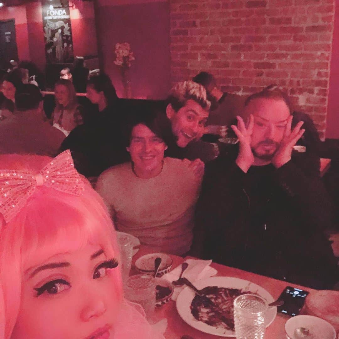 ジュン中山さんのインスタグラム写真 - (ジュン中山Instagram)「#repost from @boygeorgeofficial  @junnakayama in NY! How perfectly pink! #Pink #Japan  久々に再会できてよかった！ 2016年東京以来３年ぶり　#boygeorge #cultureclub #legends #icon #nyc2019 #tokyo2016 #cultureclubtour2016tokyo」11月6日 8時59分 - junnakayama