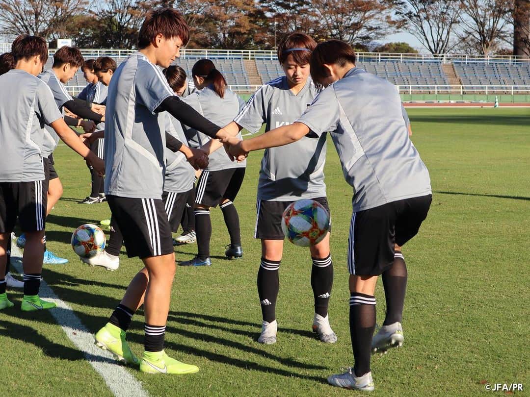 日本サッカー協会さんのインスタグラム写真 - (日本サッカー協会Instagram)「📸なでしこジャパン、MS&ADカップ2019 対南アフリカ女子代表戦に向け北九州でキャンプイン！ ・ #nadeshiko #なでしこジャパン #女子サッカー --------------------- MS&ADカップ2019 なでしこジャパン🇯🇵vs🇿🇦南アフリカ女子代表 📅2019/11/10(日) 12:45KO予定 📍北九州スタジアム 🎫チケット発売中！ ・ 💁‍♀️大会・チケット情報はJFA.jpへ！」11月6日 9時07分 - japanfootballassociation