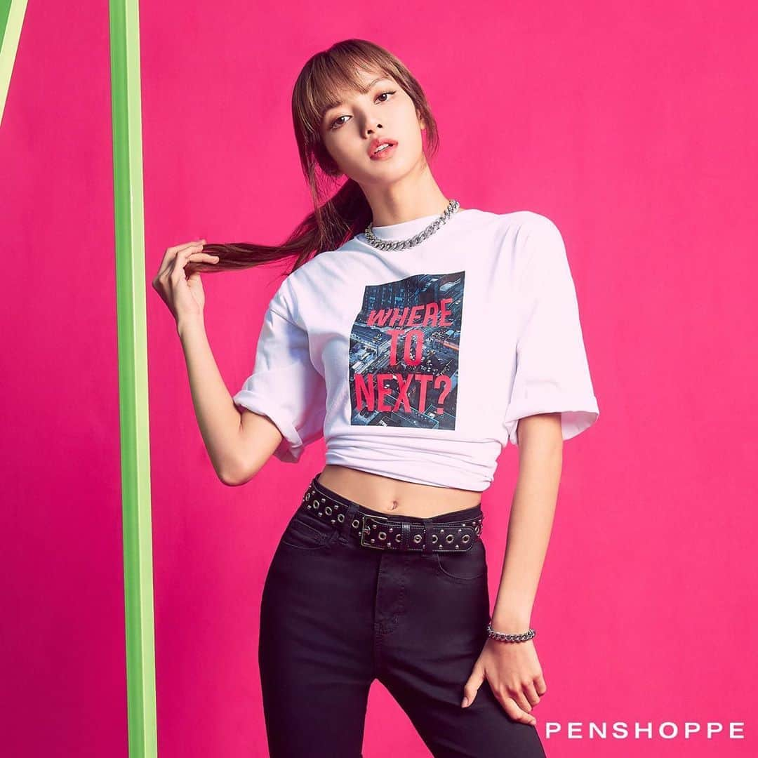 リサさんのインスタグラム写真 - (リサInstagram)「Let's rock, #Penshoppe! #BlackpinkLisaForPenshoppe #ad」11月6日 10時00分 - lalalalisa_m