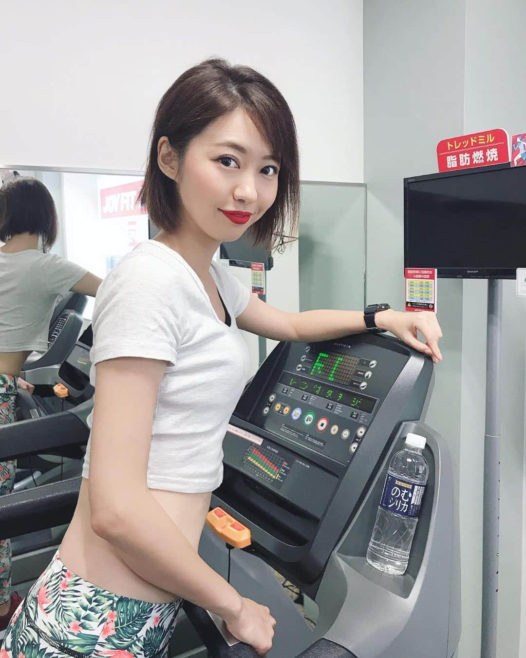 寺島茉里さんのインスタグラム写真 - (寺島茉里Instagram)「. #JOYFIT24 南堀江店には 設備の整ったレディース専用の トレーニングルームがあるよ🏃🏻‍♀️ . 立地もいいし撮影終わりとかに ここの店舗よく使ってます🌱 . 寒くなってきたし体冷えるから 代謝良くするためにも運動！！ 美味しいものいっぱい食べても 溜め込まないようにしやなね💪🏻 . wear : @ekalosangelesjapan . ※特別に施設内での撮影許可をいただいてます。 #joyfit24girls #joyfit #workout #PR #ジョイフィット24 #ジョイフィット #24時間営業 #駅近く #スポーツジム #健康維持 #体型維持 #ダイエット #ジムジョ #ジム #筋トレ女子 #のむシリカ #トレーニングウェア #ヨガウェア」11月6日 10時37分 - tera___1224