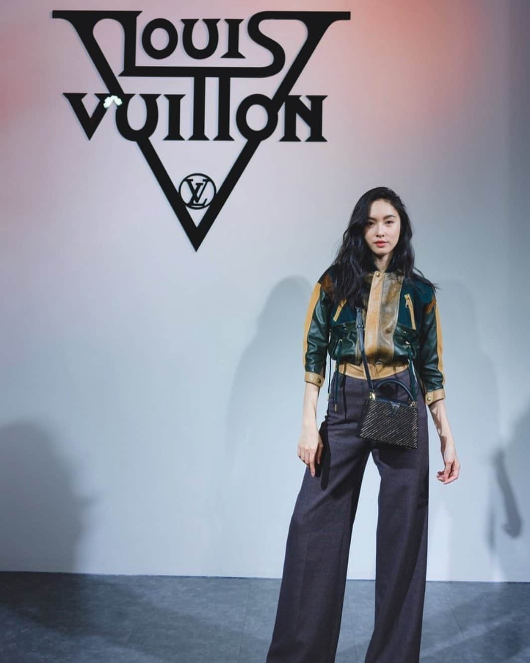 ポーイ・タリーチャダー ペッチャラットさんのインスタグラム写真 - (ポーイ・タリーチャダー ペッチャラットInstagram)「@louisvuitton #lvthailand」11月6日 11時01分 - poydtreechada