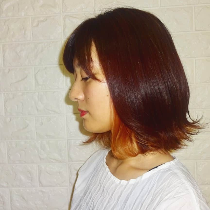 Lunonさんのインスタグラム写真 - (LunonInstagram)「. 🍊🍅🍊🍅 . Lunon ☏ 06-6341-5535 menu cut color ）⇨ ¥3780 perm . hot pepper or お電話✆ にて お気軽にご連絡ください✭ . . #Lunon#大阪美容室#大阪#野田阪神#福島#美容室 #大阪カフェ#カフェ#cafe#ブリーチ #hairstyle#haircolor#女子力 #メイク#エステ#アレンジ#マツエク #美肌#美白#リップ#ヘアアレンジ #color#デザイン#ハイライト #グラデーション#スタイリング #おしゃれ#おしゃれさんと繋がりたい」11月6日 11時39分 - lunon_morebeautiful