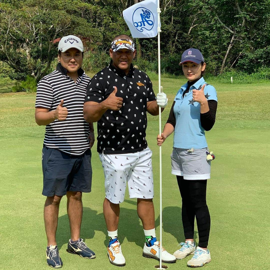 アレックス・ラミレスさんのインスタグラム写真 - (アレックス・ラミレスInstagram)「I had a great time today playing golf 🏌️‍♀️ great friends @mika.nyy @loudmouth_japan_official @kascogolf #crossfitmotomachibay coming soon!!」11月6日 12時56分 - ramichan3