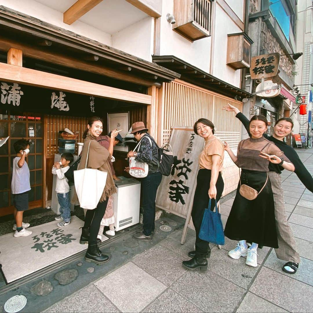 高橋菜摘さんのインスタグラム写真 - (高橋菜摘Instagram)「📍桜家 三島で食べたかったうなぎのお店♡ 色んな人におすすめされた人気店なのに 通りがかってラッキーで入れた♪ 今回の家族旅行も ラッキーがいっぱいだったな。 ________________ #旅 #旅行 #家族旅行 #三島 #三島グルメ #兄妹 #うなぎ #桜家 #ランチ #グルメ #unagi #trip #mishima #japan #familytrip #lunch #travel #japanesefood #girls」11月6日 13時42分 - natsu128