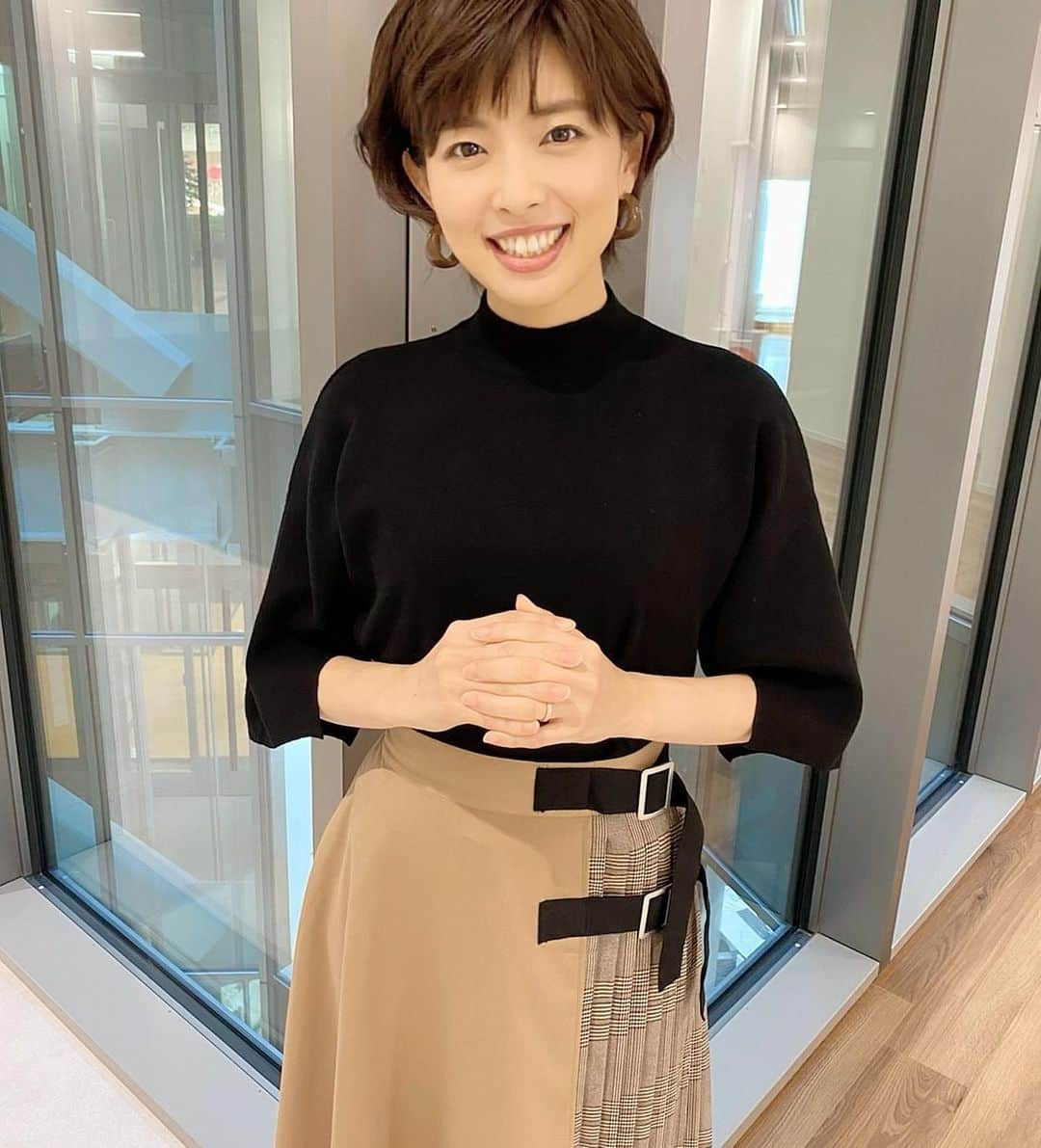 林マオさんのインスタグラム写真 - (林マオInstagram)「今日も寒かったですね❄️ 暖かくして寝ましょう🤗  おやすみなさい💤  skirt #ディープサンクス」11月7日 0時15分 - maohayashi_ytv