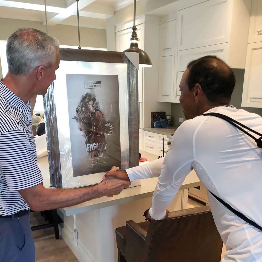 タイガー・ウッズのインスタグラム：「Thanks to @taylormadegolf and David Abeles for a wonderful day and a very special present. 82!」