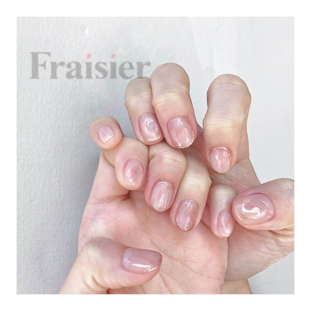 フレジエさんのインスタグラム写真 - (フレジエInstagram)「うるぷるピンク💓💕 #C20191106 . . #fraisier_bridalnail . Cコース 初回（会員様）価格オフ込¥10400+tax 通常価格オフ別途¥13000+tax . 担当 斉藤 . . ネイルのご予約はこちらまで！ Cachette渋谷店 ☎︎03-3461-7060 . #ネイル#秋ネイル#ジェルネイル#シンプルネイル#大人ネイル#アート#ニュアンスネイル#おしゃれネイル#ブライダルネイル#プレ花嫁#ブライダル#ニュアンスアート#art#nail#gel#gelnail#bridal#bridalnail#表参道#渋谷#原宿 #yuukasaito_nail#yuukasaito1911#CachettebyAmelie#Cachette#Fraisier_nail」11月6日 17時10分 - __belle.journee__