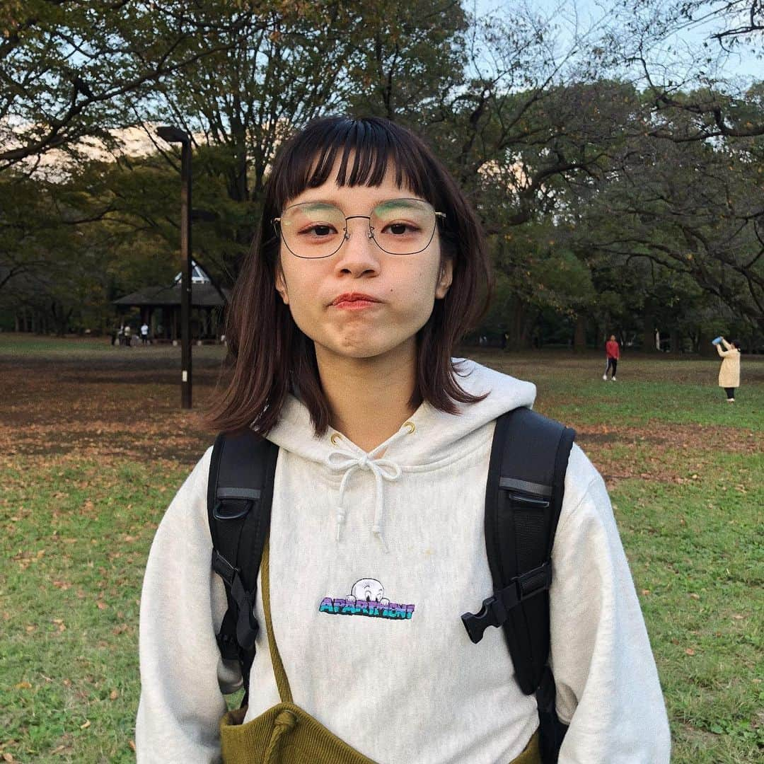 宮崎葉さんのインスタグラム写真 - (宮崎葉Instagram)「👓👓👓 @yurippa93 と zoffのコラボメガネ🥺 うんとかわいい🥺 色も形も唯一無二なのです🥺 センスに大喝采おこるでな🥺 #前髪きったよ」11月6日 17時51分 - you_miyazaki