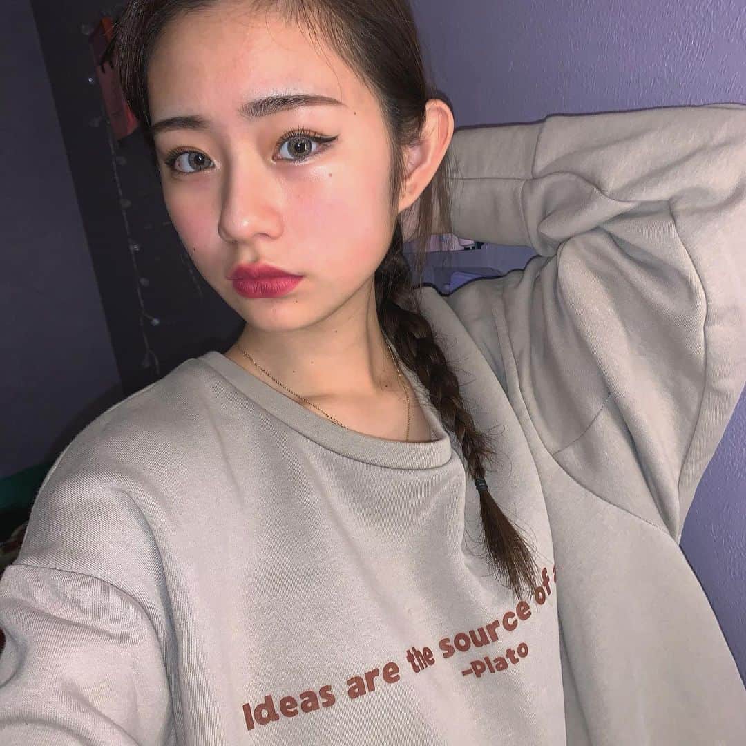 かれんのインスタグラム：「自然にハーフっぽくなれるカラコン‪︎❤︎‪︎ そこまでガッツリしてないし，自然に盛れる感じ‪︎‬ ‪︎☺︎ オススメだよ!! #GLAMLENS #GLAM #グラムレンズ #カラコン #グラムカラコン #グラム #通販限定  @glam_karakon」