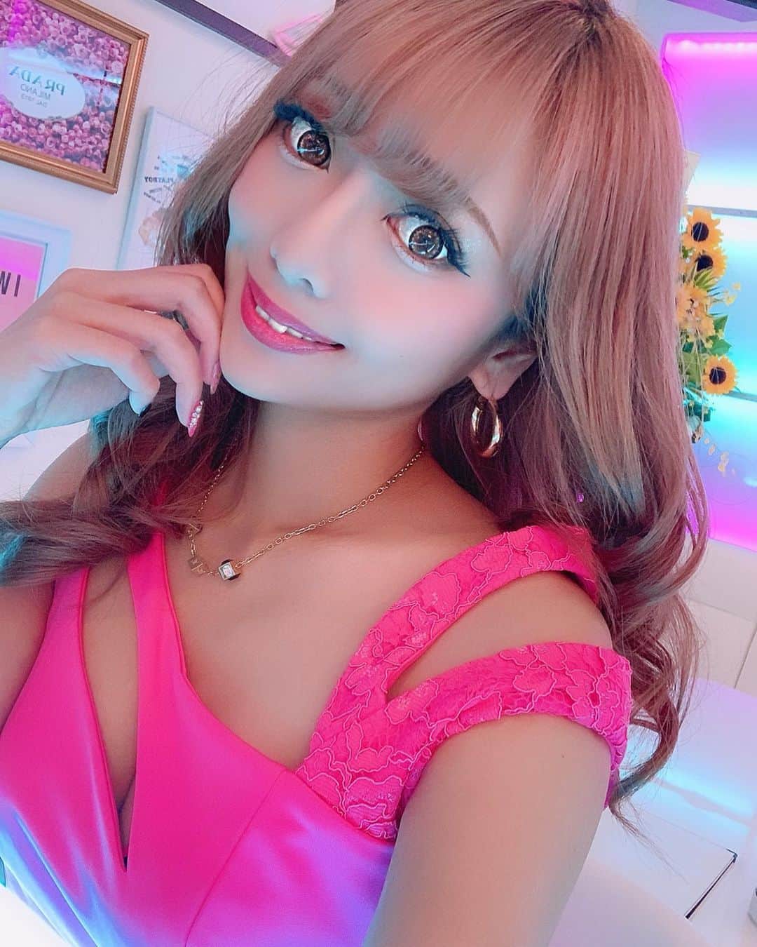 MOEのインスタグラム