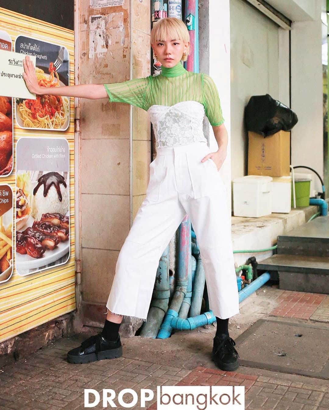 Droptokyoさんのインスタグラム写真 - (DroptokyoInstagram)「BANGKOK STREET STYLE #🇹🇭#bangkok  #streetstyle#droptokyo#bangkok#thailand#streetscene#streetfashion#streetwear#streetculture#fashion#bangkokfashion#portrait#snap #แฟชั่น#ตะครุบ#การถ่ายภาพ#ポートレート#タイ#バンコク Photography: @dai.yamashiro @abeasamidesu」11月6日 18時42分 - drop_tokyo