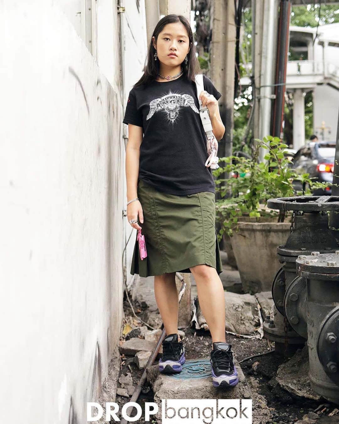 Droptokyoさんのインスタグラム写真 - (DroptokyoInstagram)「BANGKOK STREET STYLE #🇹🇭#bangkok  #streetstyle#droptokyo#bangkok#thailand#streetscene#streetfashion#streetwear#streetculture#fashion#bangkokfashion#portrait#snap #แฟชั่น#ตะครุบ#การถ่ายภาพ#ポートレート#タイ#バンコク Photography: @dai.yamashiro @abeasamidesu」11月6日 18時42分 - drop_tokyo