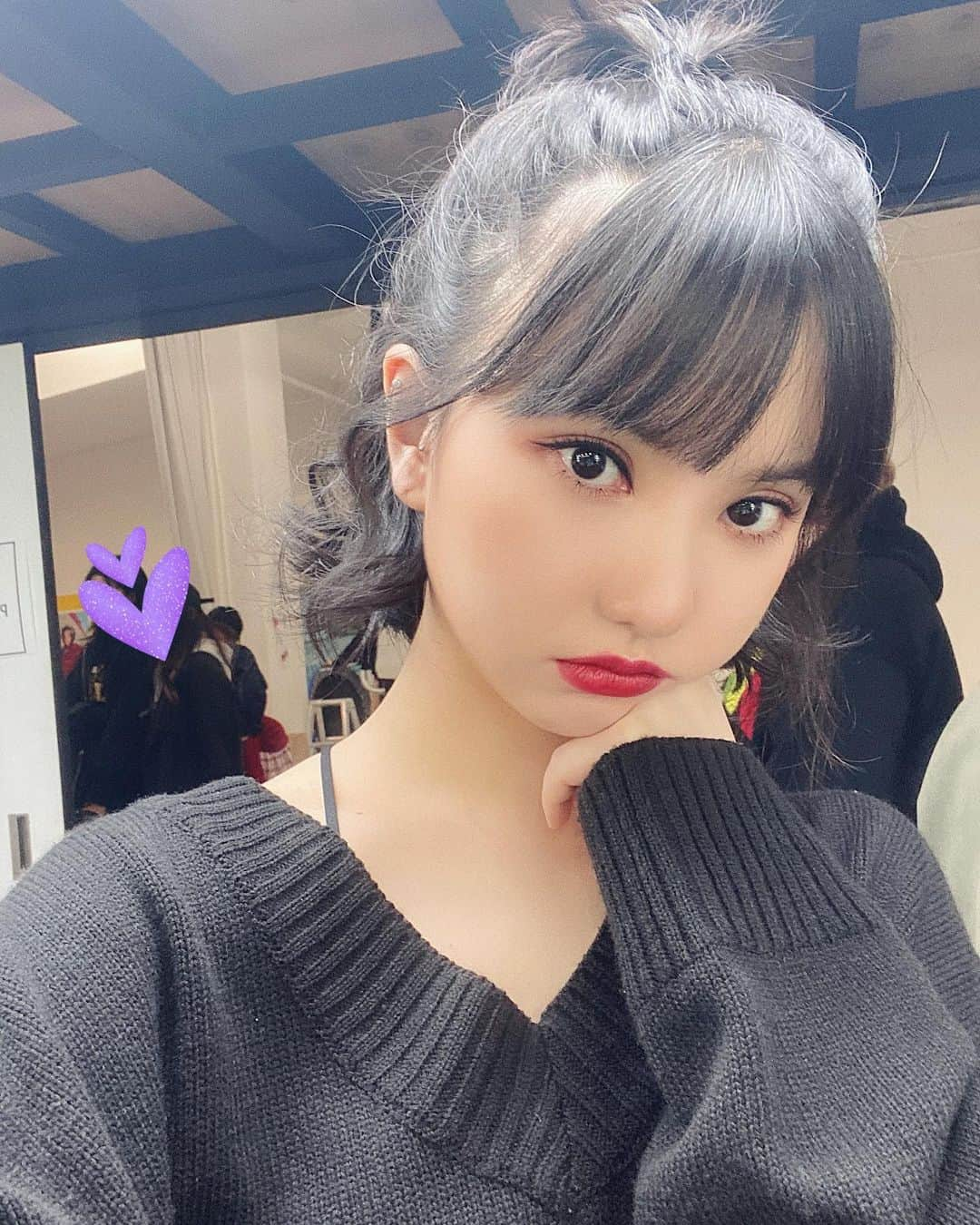 GFriendさんのインスタグラム写真 - (GFriendInstagram)「왠지 심통난 표정😤」11月6日 19時05分 - gfriendofficial