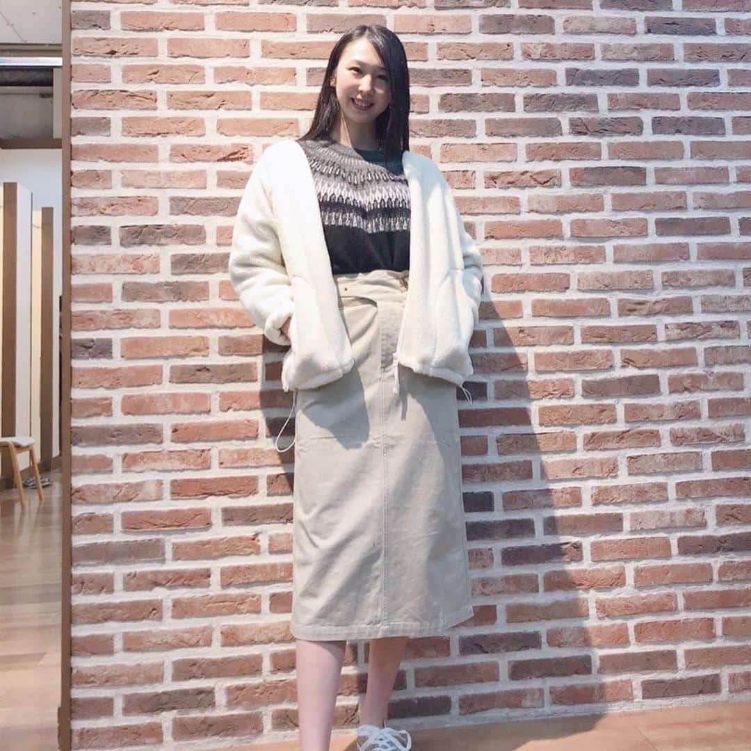 ときさんのインスタグラム写真 - (ときInstagram)「11月です☺️ 寒くなってきたから少しずつ暖かいジャケットやコートを集めたくなります❣️ ・ #いいふる ロケで着たRight-onさんの衣装です🙌 ベージュ系好きだ〜😍😍😍 ・ ・ ・ #righton #ライトオン#rightonpr #ライトオンPR #ライトオンコーデ #amecaji #amekaji #アメカジ #アメカジコーデ #code #fashion #ファッション #ボアジャケット #ボアアウター #冬 #winter #弘前 #hirosaki #さくら野弘前店  11/24(日)、12:54~放送です！」11月6日 20時46分 - toki_ringomusume