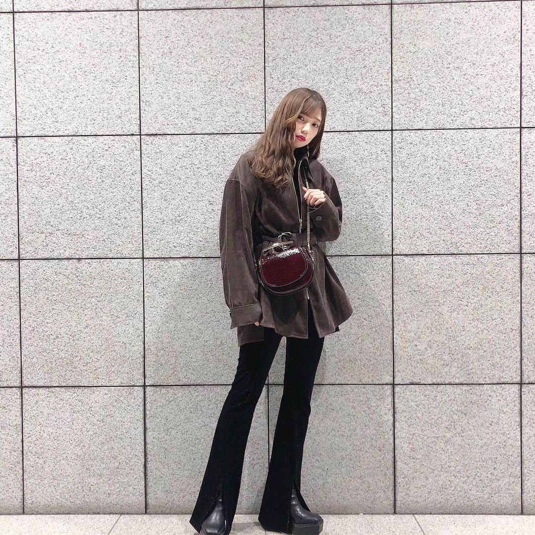 飯泉吏南さんのインスタグラム写真 - (飯泉吏南Instagram)「. . 秋色🌰🍂 . . #autumn #winter #murua #qussio #zara  #秋色 #ボルドー #ブラック #ブラウン #低身長コーデ #155cmコーデ」11月6日 21時40分 - pocha_rina