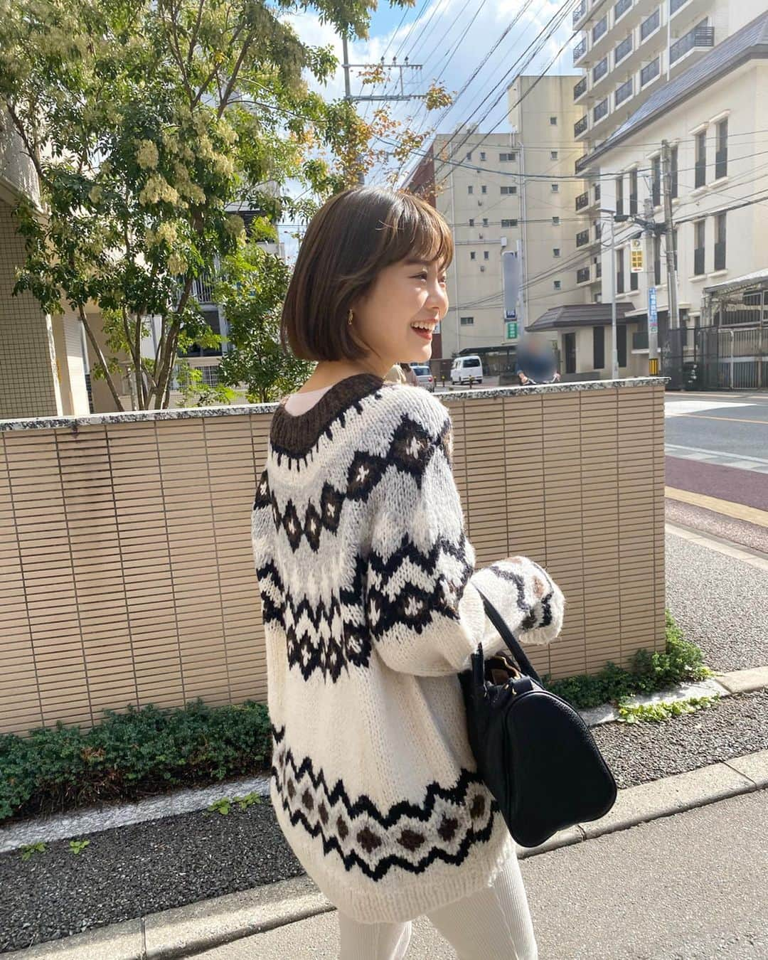 穴井千尋さんのインスタグラム写真 - (穴井千尋Instagram)「. 去年買ったお気に入りニット🧶 ヒートテック見えちゃってるけど💦 みんなも気をつけて☺️ . #私服 #ニット #knit #fashion」11月6日 21時46分 - chihiro_anai_official