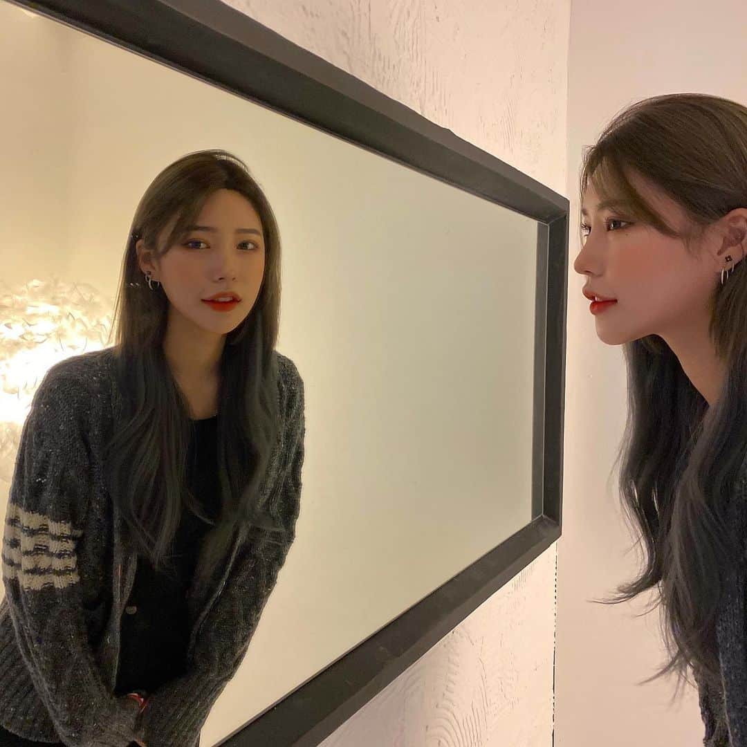 チェユラさんのインスタグラム写真 - (チェユラInstagram)「거울속에 내 모습은 텅 빈 것처럼  광어회🐟」11月6日 22時34分 - youra_ch0i
