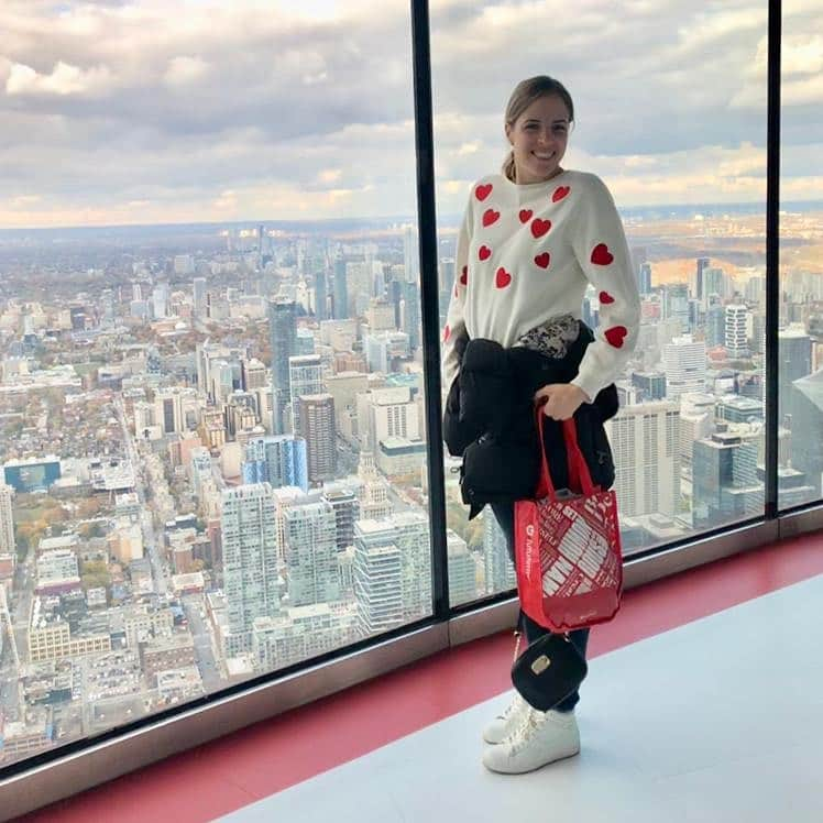 カロリーナ・コストナーさんのインスタグラム写真 - (カロリーナ・コストナーInstagram)「♥️ #cntower #view #travelgram #toronto」11月6日 22時30分 - mskostner