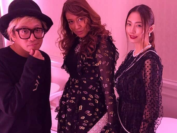 IVANさんのインスタグラム写真 - (IVANInstagram)「* GIAMBATTISTA VALLI X H&M ✨✨ Executive Dinner🥂🍽🌛🌹🖤💖 * 素敵なガラディナーにご招待された昨夜♡ * #giambatistavallixhm  #hm #executivedinner#japan #project🖤  #豪華な晩餐会 #素敵なドレスと美しい空間に美味しい時間でした♡」11月6日 23時01分 - fresanaca