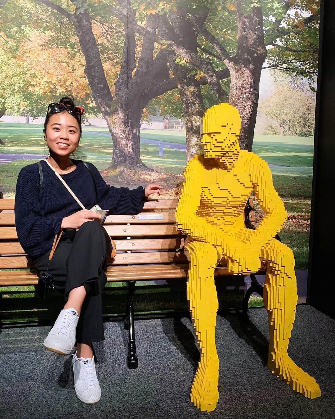 Narumi Shikiyaさんのインスタグラム写真 - (Narumi ShikiyaInstagram)「“No matter where your heart want to lead you, there will be hands that try to hold you back. Life’s challenge is to find the strength to break free. I created this sculpture in response to so many people telling me “no” in my life. I wanted to break free of those people.” - Nathan Sawaya @nathansawaya  @lego」11月7日 9時47分 - naru_chan_official