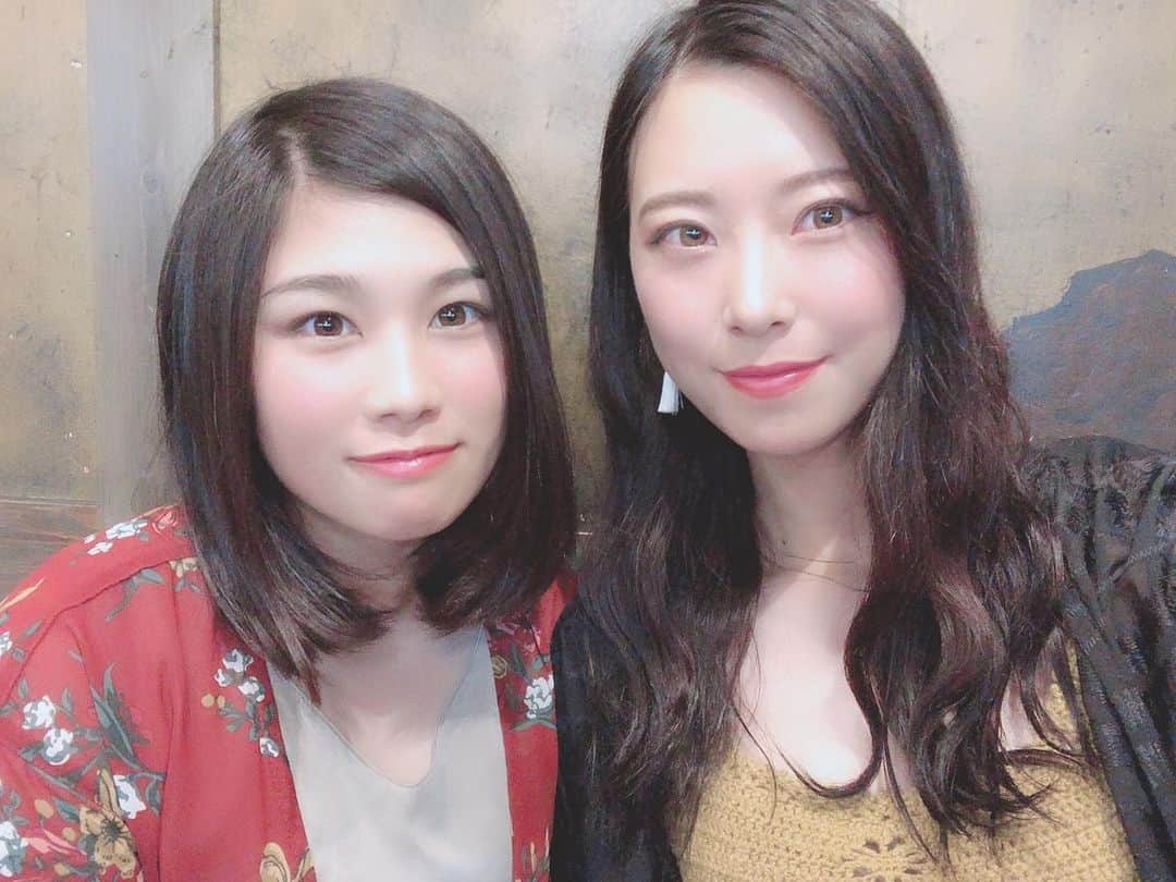 高塚南海さんのインスタグラム写真 - (高塚南海Instagram)「. 昨日ではるかも23歳になった👐 初めて話したのが16？17？歳くらいで プロ決まって同じチームになって めーちゃ仲良くなってもう6年くらいの仲になったね！ . . 私のファミリーが ずっと笑顔でいれますよーに😊🤲 . . はるかの分もプロとして頑張る‼︎ お互いの道でまた高め合って がんばってこーな😃🧡 . . #凸凹コンビ #すこ #私たちも #としとったねw #早く旅行プラン #考えないと #わくわく #loveyou #❤️」11月7日 10時17分 - southsea28