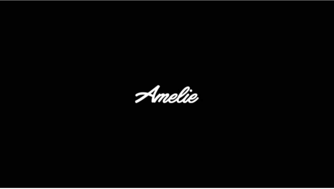 菜香さんのインスタグラム写真 - (菜香Instagram)「Amelieさんの「月の裏まで」のMVに出演させていただきました💫 YouTubeから見れるので是非見てください🥰 @amelie_band」11月7日 2時10分 - saika518