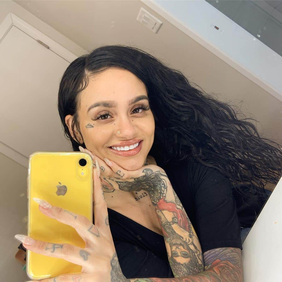 ケラーニさんのインスタグラム写真 - (ケラーニInstagram)「🧿🧡🧿🧡🧿」11月7日 2時44分 - kehlani