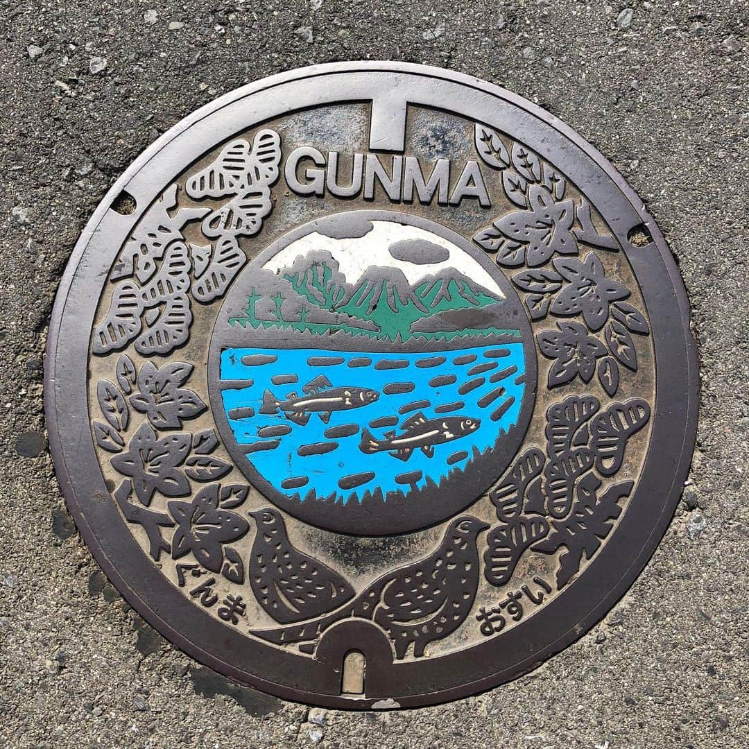 岡倫之さんのインスタグラム写真 - (岡倫之Instagram)「A manhole in Maebashi, Gunma, Japan. My hometown. #manhole #manholecover #manholes #manholecovers #manholestagram #hobby #object #art #artwork #instagood #GOK #GreatOKharn #Japan #maebashi  #gunma  #マンホール #マンホーラー #インスタ映え #芸術 #アート #趣味 #漢 #下を向いて歩こう #世界のマンホール #オーカーン #日本 #群馬県 #前橋市 #故郷」11月7日 3時23分 - great_o_khan