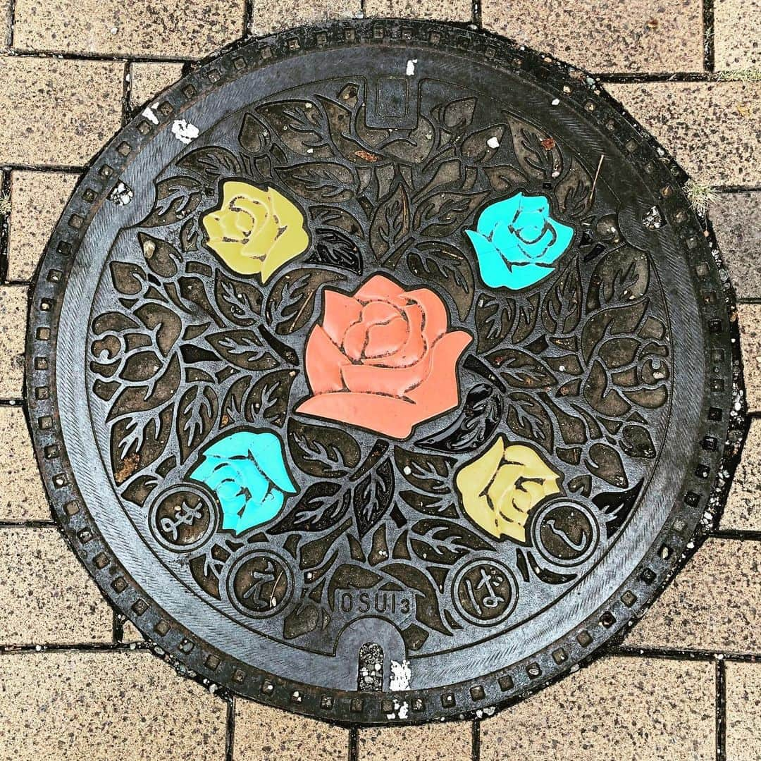 岡倫之さんのインスタグラム写真 - (岡倫之Instagram)「A manhole in Maebashi, Gunma, Japan. My hometown. #manhole #manholecover #manholes #manholecovers #manholestagram #hobby #object #art #artwork #instagood #GOK #GreatOKharn #Japan #maebashi  #gunma  #マンホール #マンホーラー #インスタ映え #芸術 #アート #趣味 #漢 #下を向いて歩こう #世界のマンホール #オーカーン #日本 #群馬県 #前橋市 #故郷」11月7日 3時23分 - great_o_khan