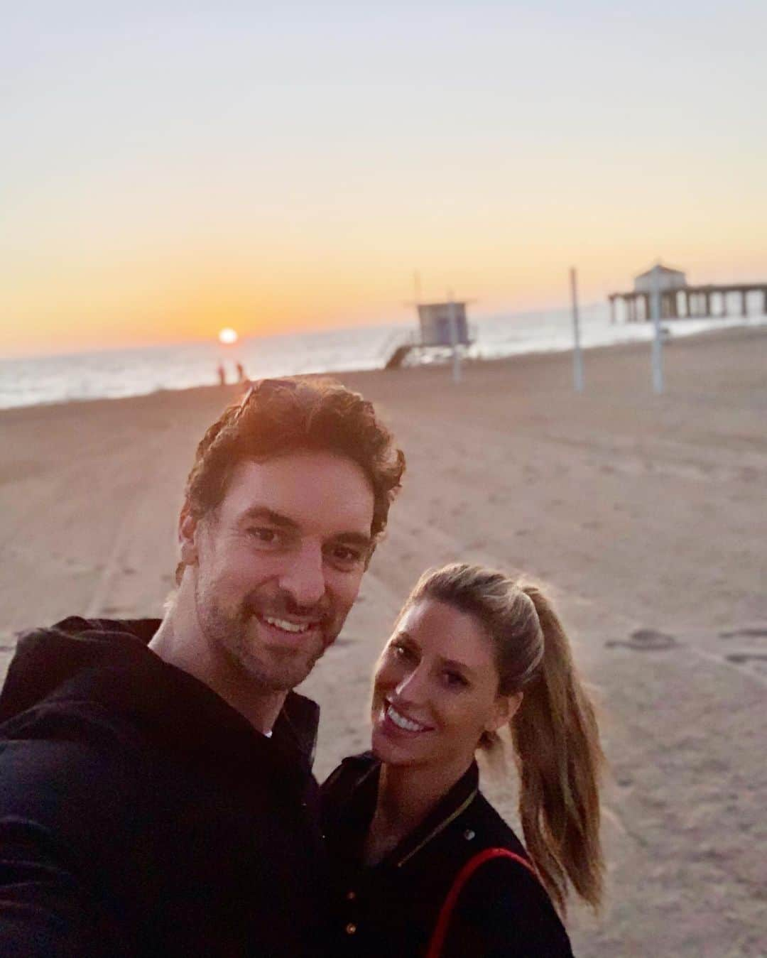 パウ・ガソルさんのインスタグラム写真 - (パウ・ガソルInstagram)「Sunsets in LA! 😍 Puestas de sol en Los Angeles! 🌅」11月7日 3時51分 - paugasol