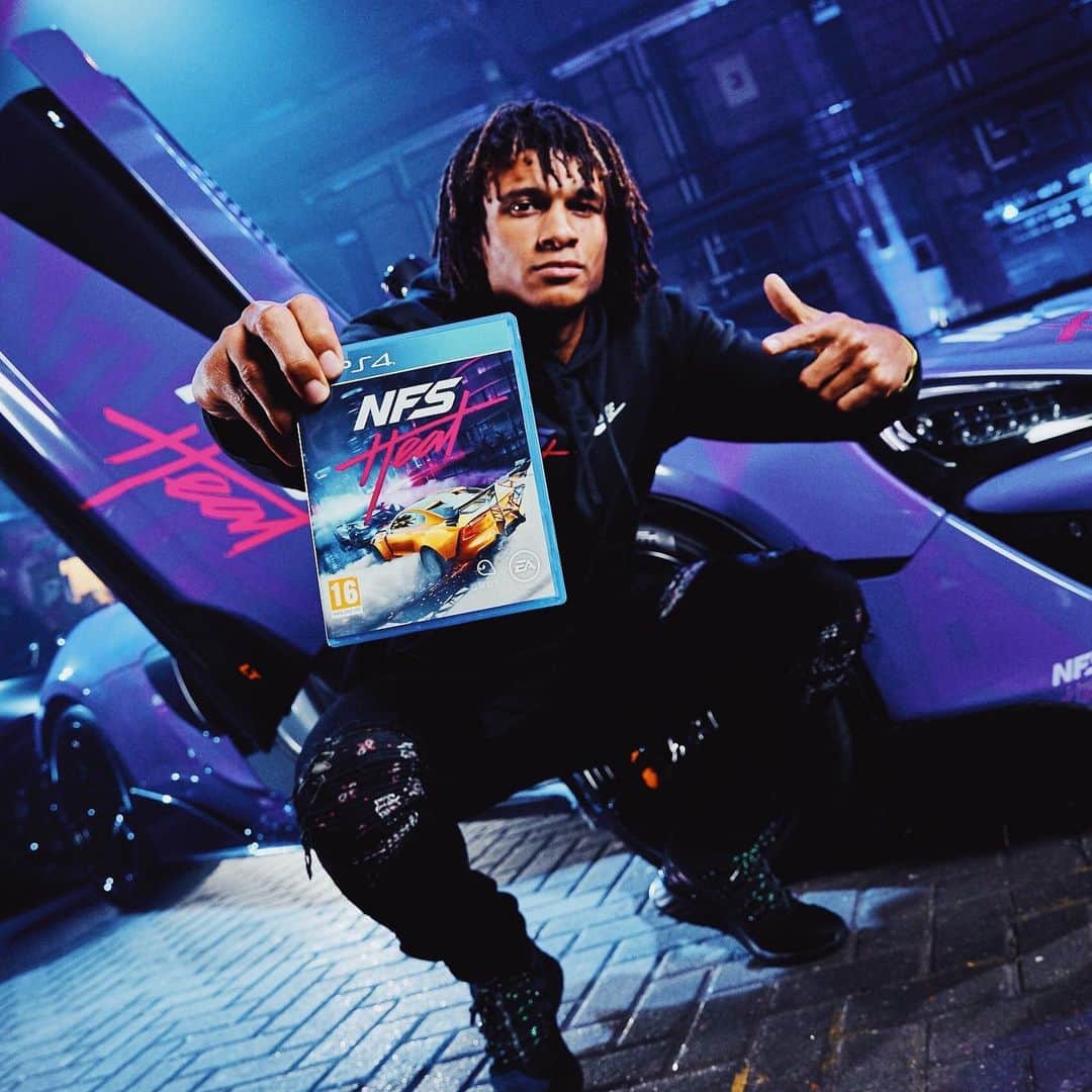 ナタン・アケのインスタグラム：「New wheels 😍 Great night putting in some rapid times at the @needforspeed event! #nfsheat」