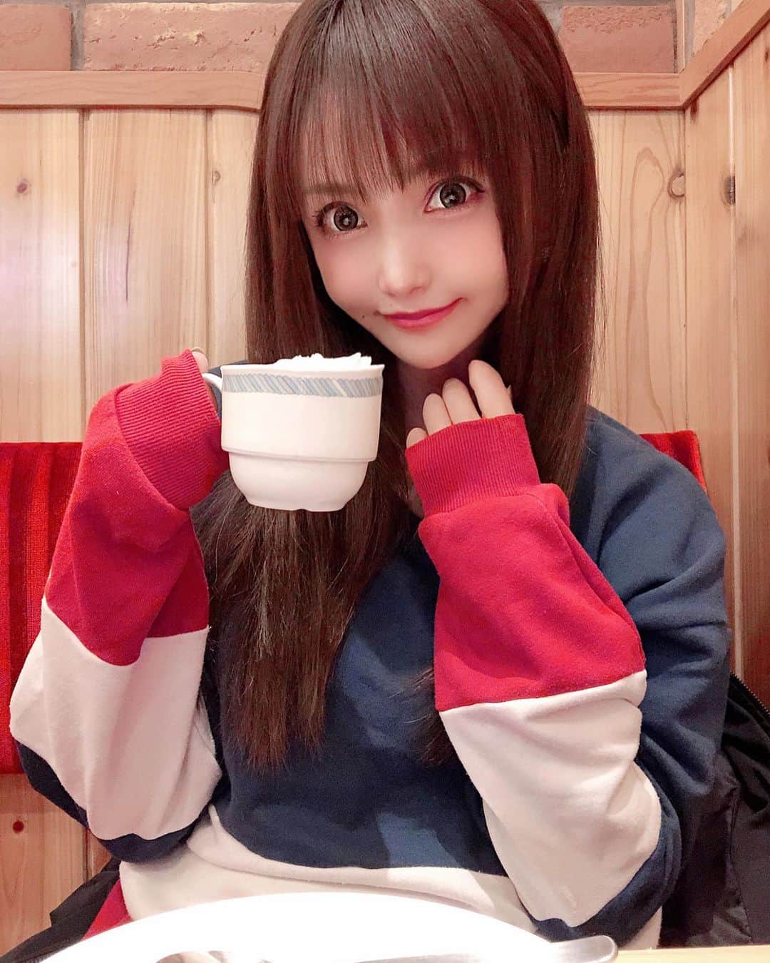 宇佐美あいりのグルメインスタ