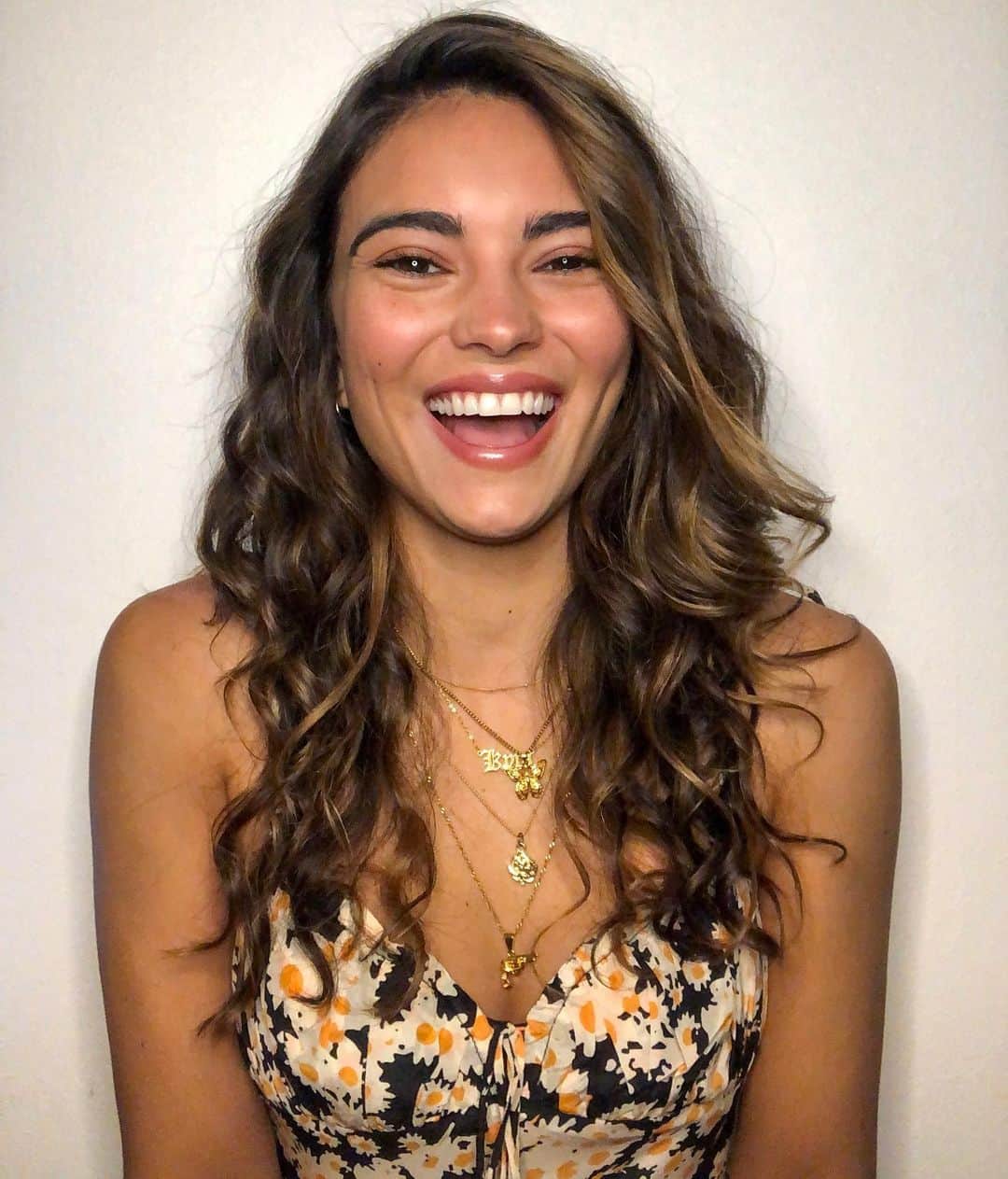 キラ・サントーロのインスタグラム：「Hello my children!!! How are you 2day🌼 **said with Australian accent**」