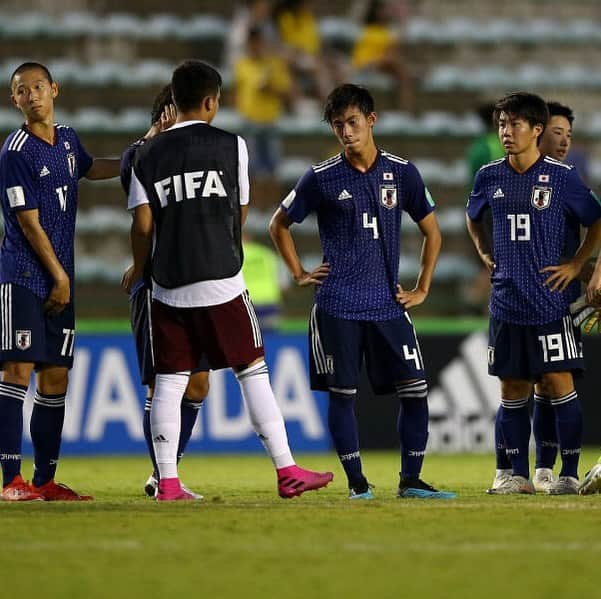 ゲキサカさんのインスタグラム写真 - (ゲキサカInstagram)「2大会連続で16強の壁破れず…U-17日本代表、無得点でメキシコに屈し敗退  #日本代表 #daihyo #u17 #u17wc #ワールドカップ #fifa #worldcup #メキシコ #🇲🇽 #soccer #football #サッカー #⚽️ #gekisaka #ゲキサカ ©︎GettyImages」11月7日 8時05分 - gekisaka