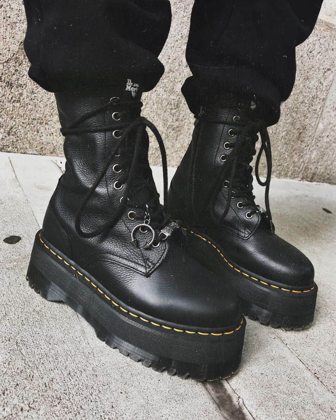 Luaのインスタグラム：「Fav docs 🖤」