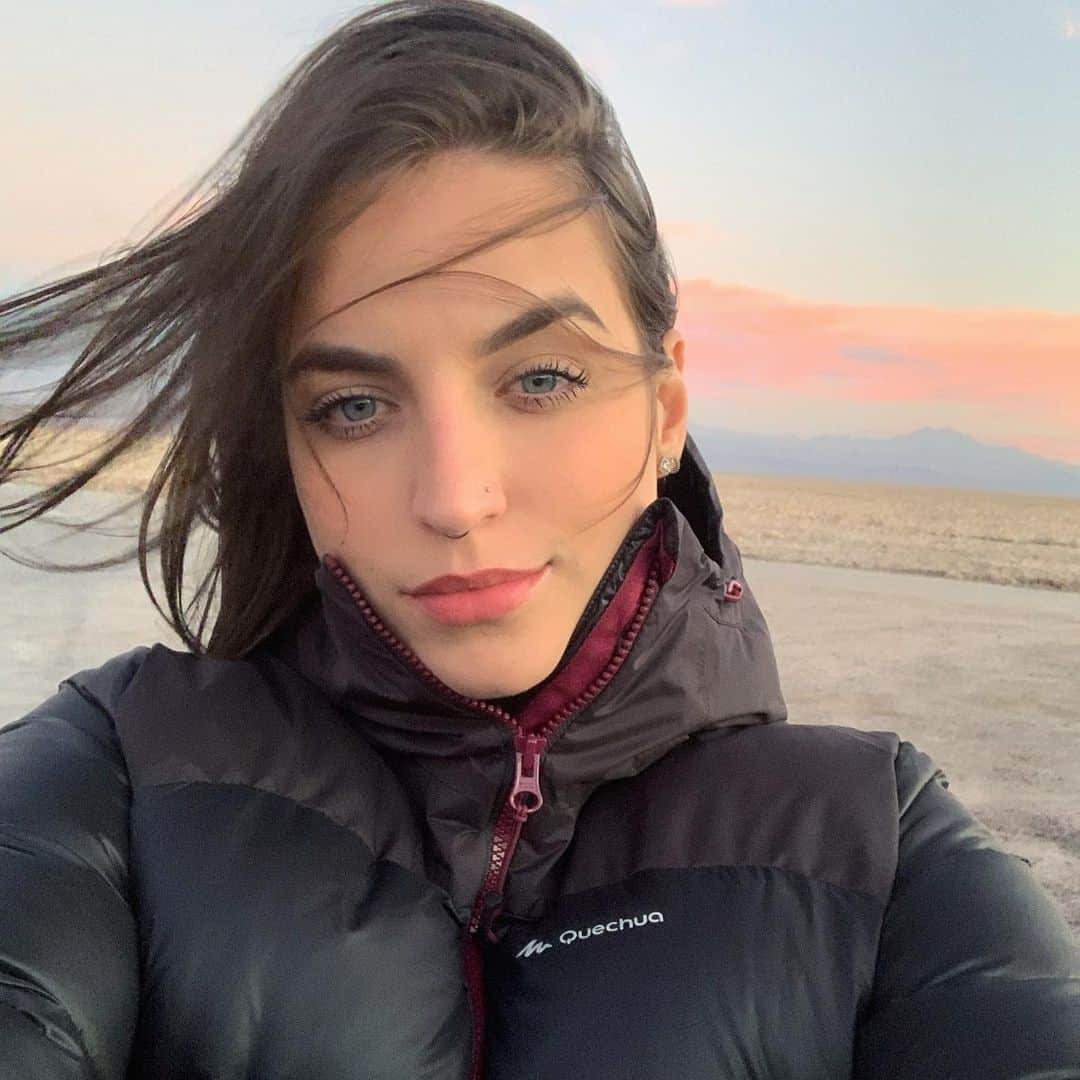 Bruna Unzuetaのインスタグラム：「Mais uma foto com esse céu 🇨🇱 é encantador...」
