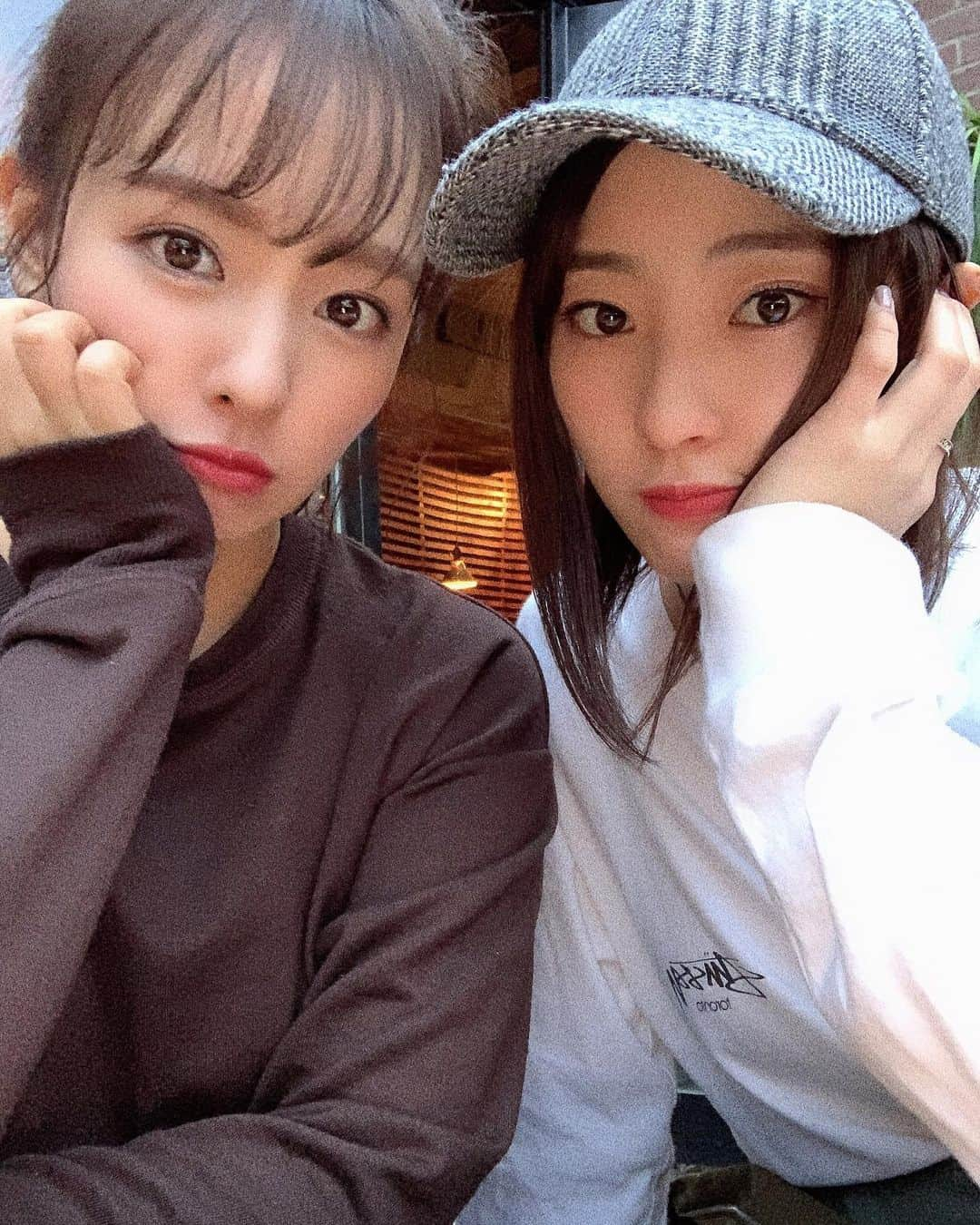 山田菜々さんのインスタグラム写真 - (山田菜々Instagram)「お仕事終わりにれいにゃんと原宿ラフォーレ前で待ち合わせしました😋🤲東京満喫してるぅ〜☕️﻿ ﻿ #そろそろ慣れたよ東京も﻿ #原宿に行くと一人じゃないと思う﻿ #なんなんだろうこの感覚は🐸」11月7日 18時58分 - tannana.yamada