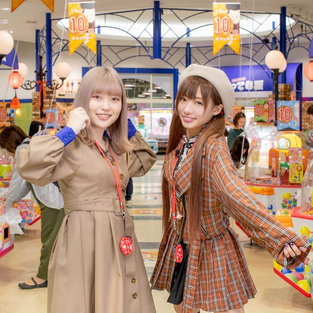 MBS「Kawaii JAPAN-da!」のインスタグラム：「. 実は近年、日本の#クレーンゲーム は売上を伸ばしているってご存知でしたか❓ . レジャー施設が多様化しゲーム業界が低迷する中、独自の進化を遂げた日本のクレーンゲームは、いまや日本人だけでなく外国人観光客にも大人気❗️😆 . そこで 11月7日(木)放送の【カワイイジャパンダ】は、 . #椎名ひかり と#古関れん が、外国人観光客もハマる日本のクレーンゲームの魅力を徹底調査💡😉 . いろんなクレーンゲームやちょっと変わった景品、そして達人のスゴ技情報も必見です‼️ . . #モデル #柴田紗希 #しばさき #椎名ひかり #ぴかりん #前田希美 #まえのん #くみっきー #舟山久美子 #菅沼ゆり #ゆりっぱ #古関れん #れんちゃん #mbs #mbs動画イズム #見逃し配信 #カワイイジャパンダ . . #エブリデイとってき屋 #エブリデイとってき屋東京本店 #ゲームセンター . .」