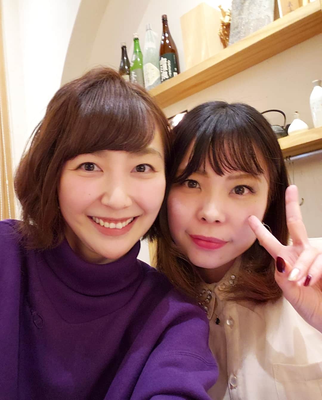 橋本真衣のインスタグラム：「. 大学の友だちと🙄❤ 念願の#コヤマパーキング . . #初任地が福岡で#仕事でもお世話になり#趣味も一緒で#よく遊びました#よき夜だったなあ」
