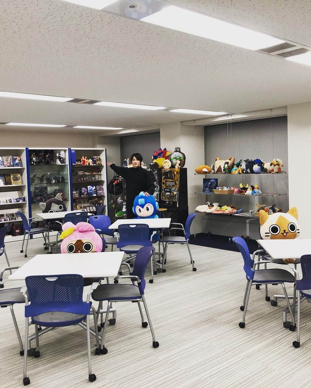 岐洲匠さんのインスタグラム写真 - (岐洲匠Instagram)「【夢の国】 #モンハン #良三の部屋 #CAPCOM #ゲーム」11月7日 19時43分 - takumi.kizu.official