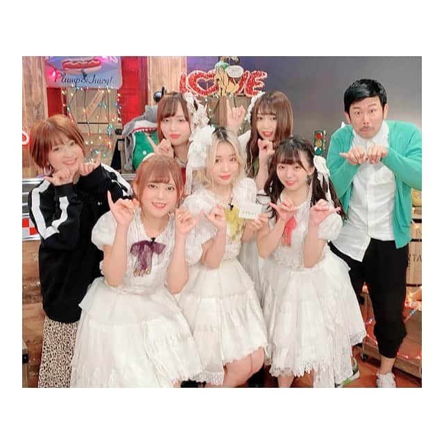 矢口真里さんのインスタグラム写真 - (矢口真里Instagram)「この間のAbemaTV『矢口真里の火曜TheNIGHT』は、めちゃくちゃ話した気がする・・・😳💦 沢山のアイドルちゃん達が来てくれましたよー！！ ・ メインゲストは、 綺星☆フィオレナード✨ コーナーゲストには、 たこやきレインボー✨ Lovelys✨ 劇場版ゴキゲン帝国✨ ・ もうね。 口では説明できないよね。 盛りだくさん過ぎて。 一応いちほだけタグ付けしといたよ😳w #妹分 ・ 気になる方は見逃し配信見てくださーい！！！ ↓↓↓ https://gxyt4.app.goo.gl/egBVQ」11月7日 19時44分 - mariyaguchi_official