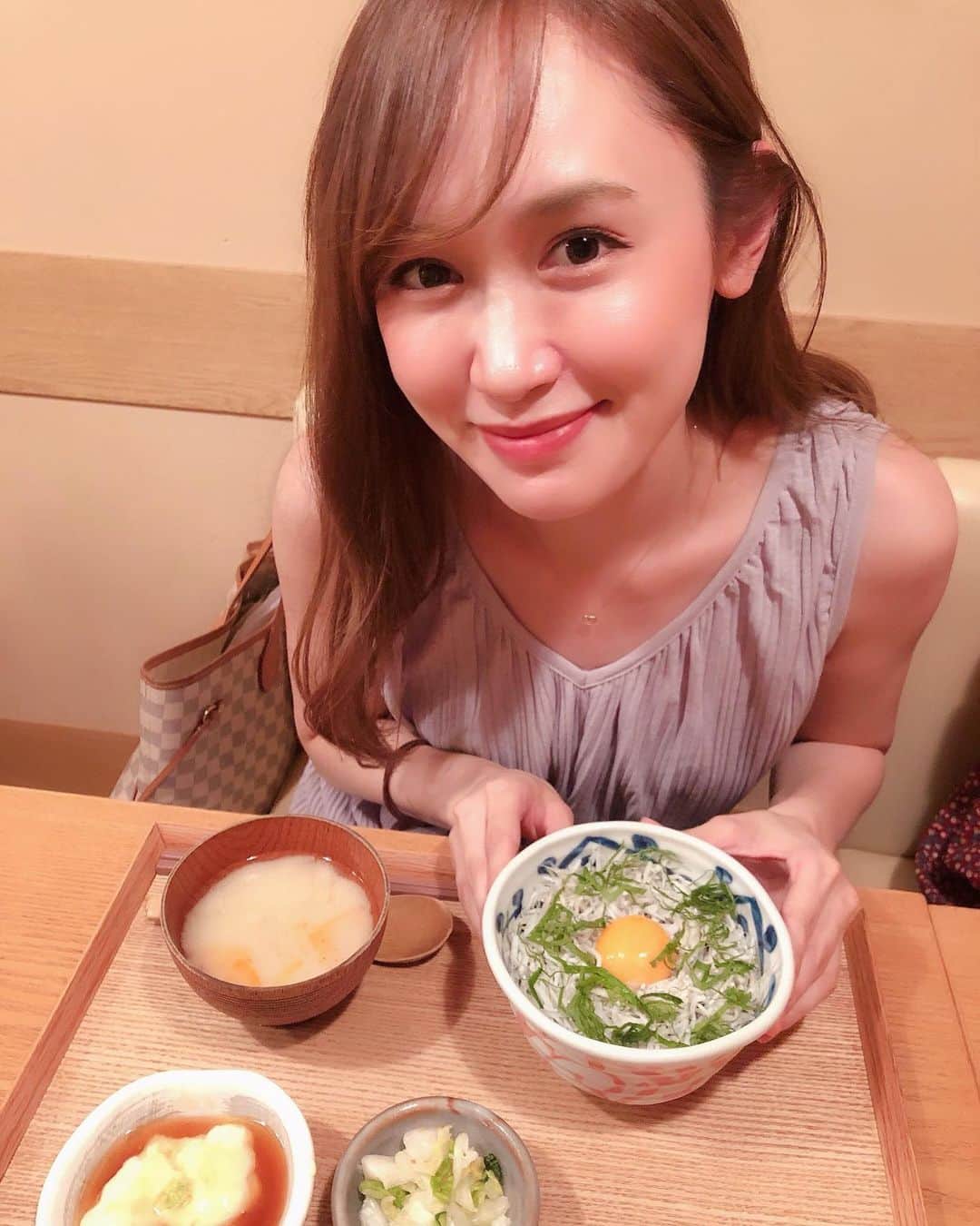 伊藤千凪海のインスタグラム：「和食😋😋 夏バテがおわって食欲がでてきました👏🏻﻿ ﻿ 今日の生中継﻿ 来てくれた方﻿、聴いてくれた方﻿ ありがとうございました😘﻿」