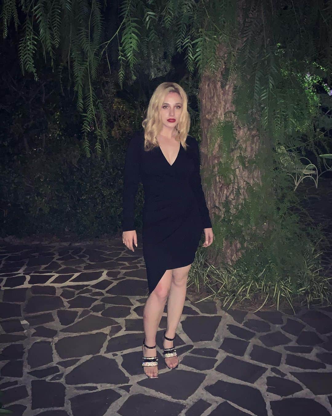 タイラー・ピアースのインスタグラム：「Sad to leave Italy and Paris but happy to be back home」