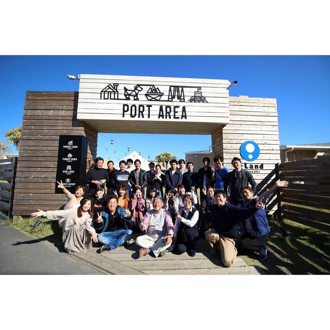 池田建設さんのインスタグラム写真 - (池田建設Instagram)「池田建設 in 伊王島˚✧₊⁎ ・ 火曜日はお休みをいただき ありがとうございました☺︎ ・ 少し早めの忘年会を 社員旅行も兼ねて 伊王島 i+Land nagasakiへ 行ってまいりました！ ・ とても楽しい時間を 過ごさせていただきました。 ・ 今日からまた社員一同 頑張ってまいりますので よろしくお願いいたします！ ・ #住まいのすべてに  #池田建設  #lifelabel  #ライフレーベル  #zero_cube  #エイブル  #エイブル諫早店  #建設会社 #不動産屋  #ナチュラル69  #忘年会 #社員旅行  #伊王島 #アイランド長崎  #暮らしを楽しむ  #理想の住まい  #新築 #マイホーム  #賃貸住宅 #アパート #マンション #長崎 #諫早」11月7日 12時21分 - ikeda_kensetsu