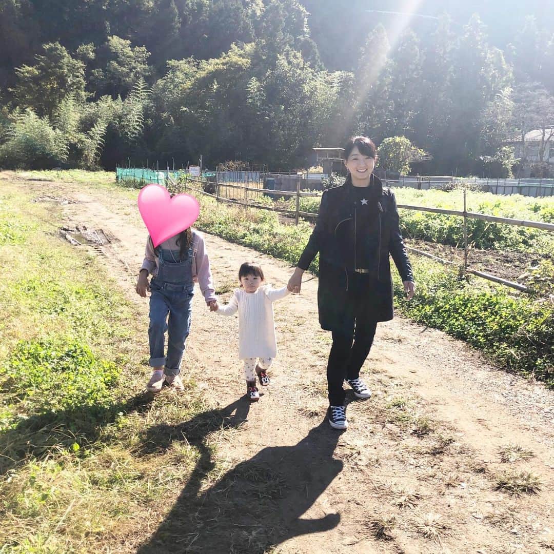 田中雅美さんのインスタグラム写真 - (田中雅美Instagram)「いーっぱい面倒見てもらって、娘は急成長しました♡  子供のチカラってすごい！  本当にありがとう(๑˃̵ᴗ˂̵) #お姉ちゃんが好き #2歳 #女の子 #全部マネしたい」11月7日 12時31分 - tanakamasami_official