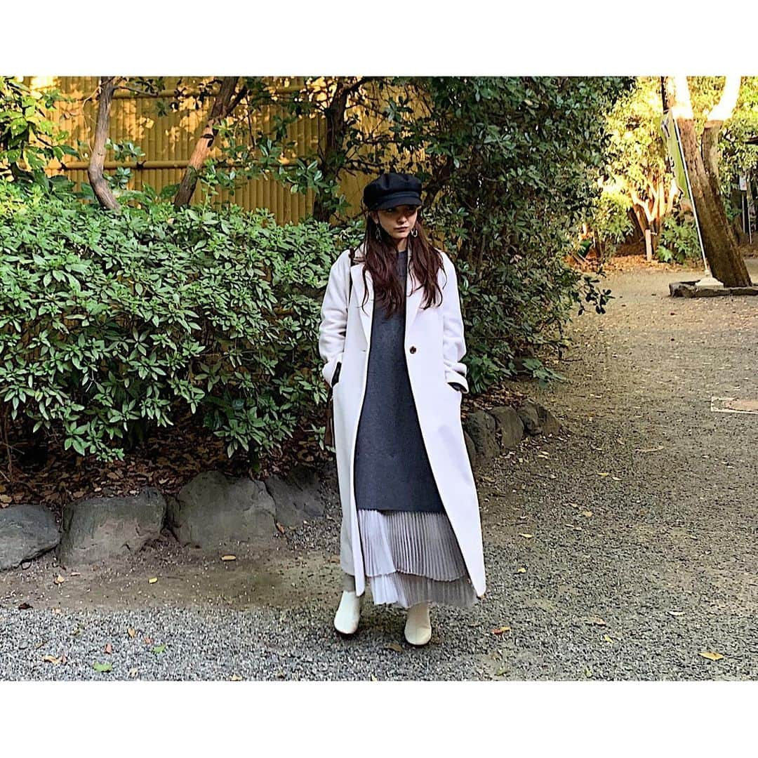 板野友美さんのインスタグラム写真 - (板野友美Instagram)「👗👠 #onepiecedress @lecielbleu_official  #coat @fray_id  #boots @celine  #casquette @ca4la_official  #ootd #友Style」11月7日 14時06分 - tomo.i_0703