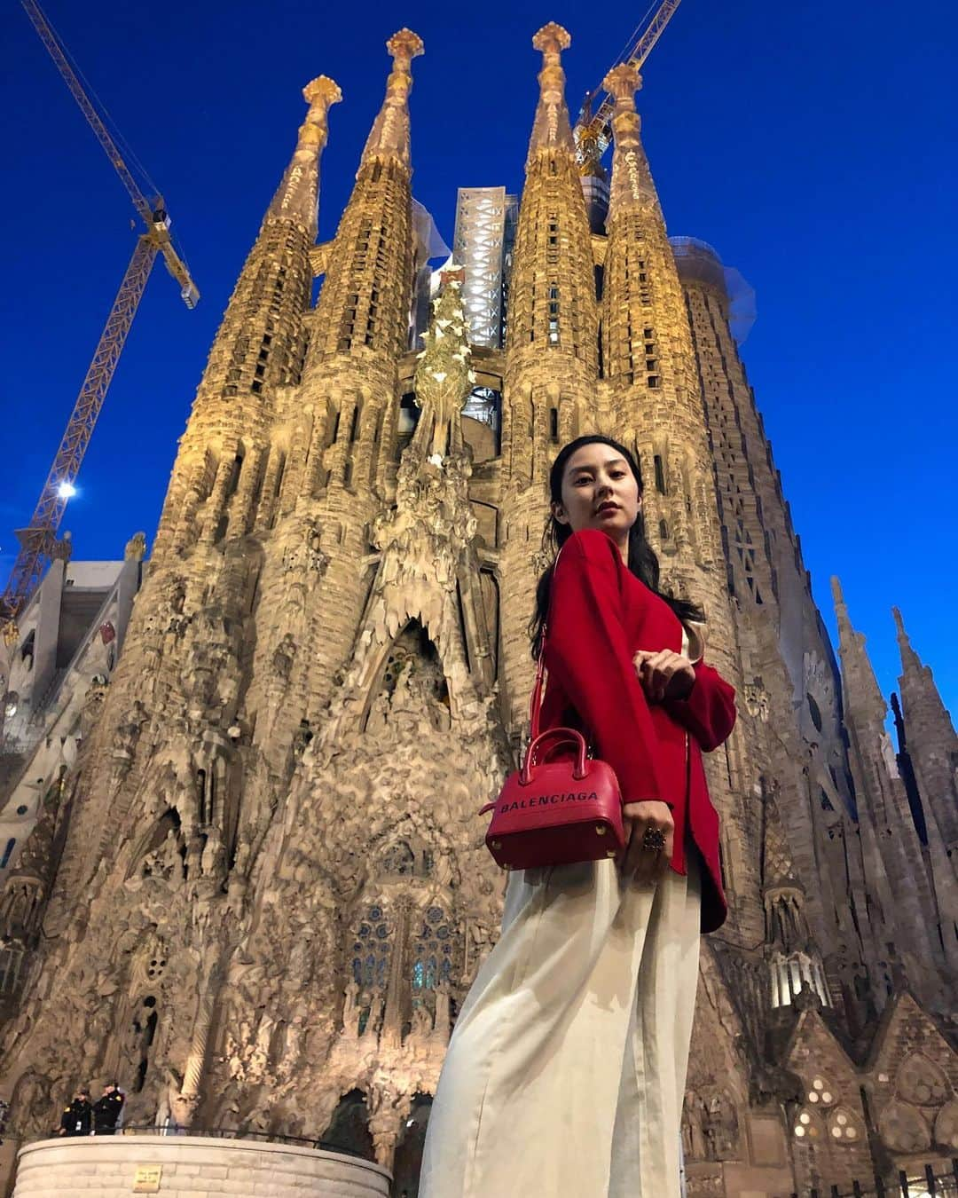 里彩さんのインスタグラム写真 - (里彩Instagram)「Sagrada Família 🥺❤️❤️ #spain #spain🇪🇸 #spaintravel #sagradafamilia  #スペイン #サクラダファミリア」11月7日 20時22分 - risa_gram611